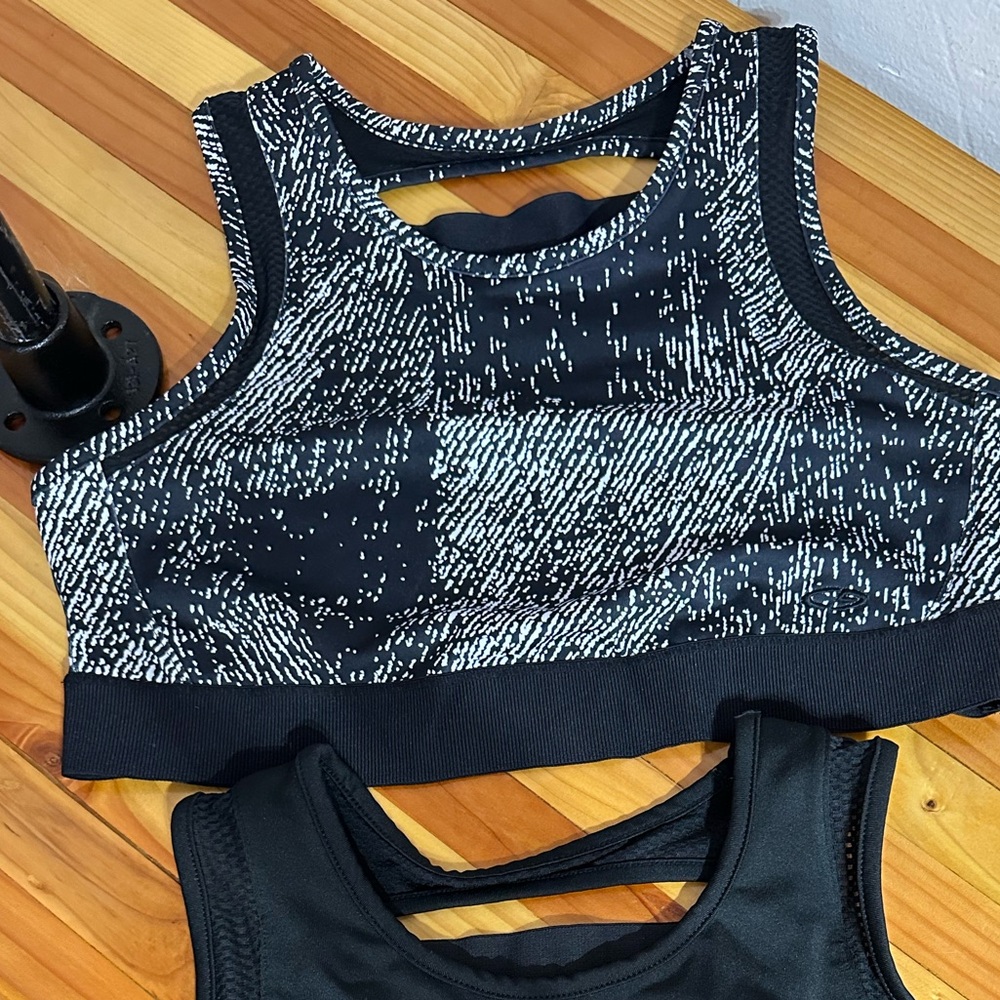 Sports bra